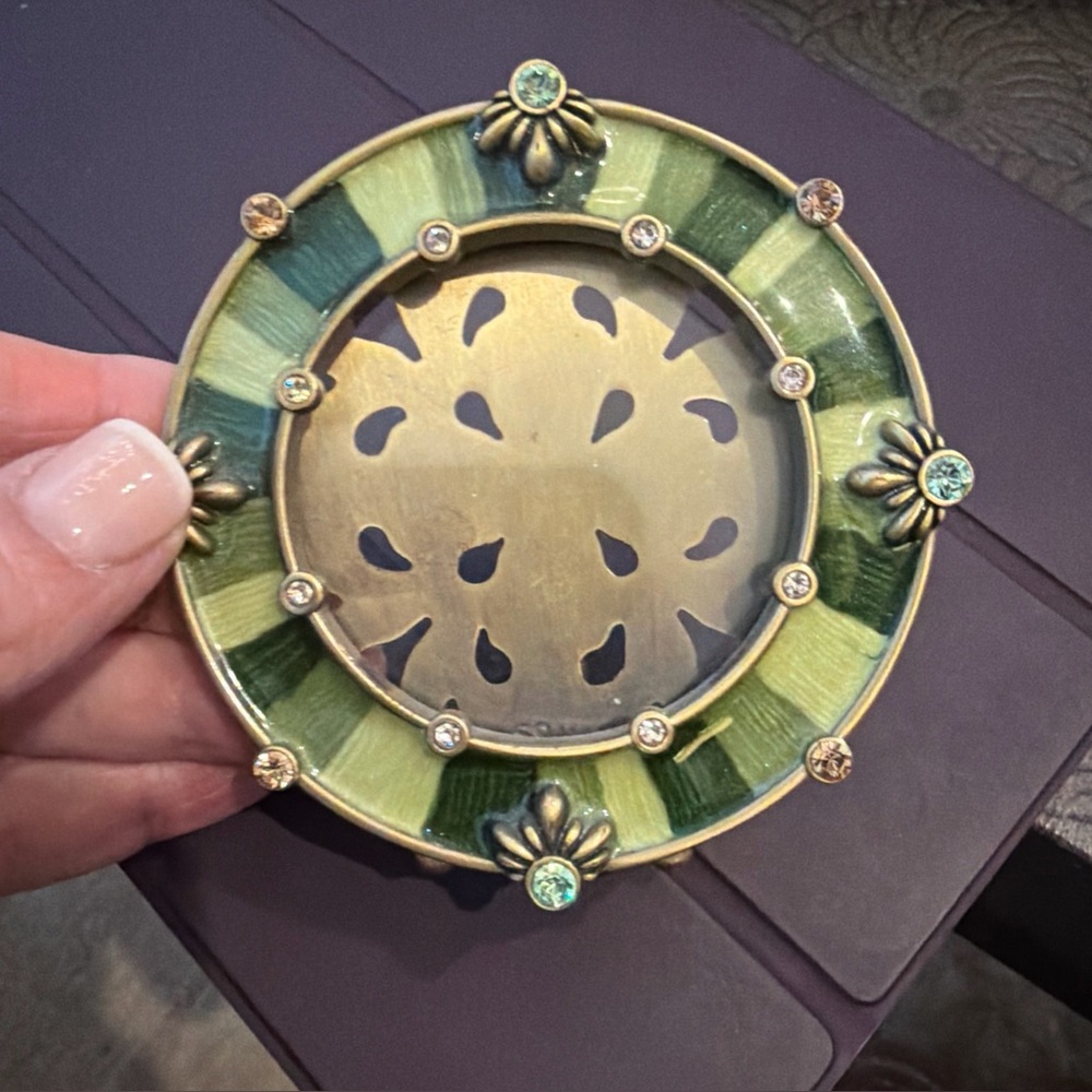 Jay Strongwater Agatha Swarovski Crystal & Enamel Round Green Photo Frame 3.25”